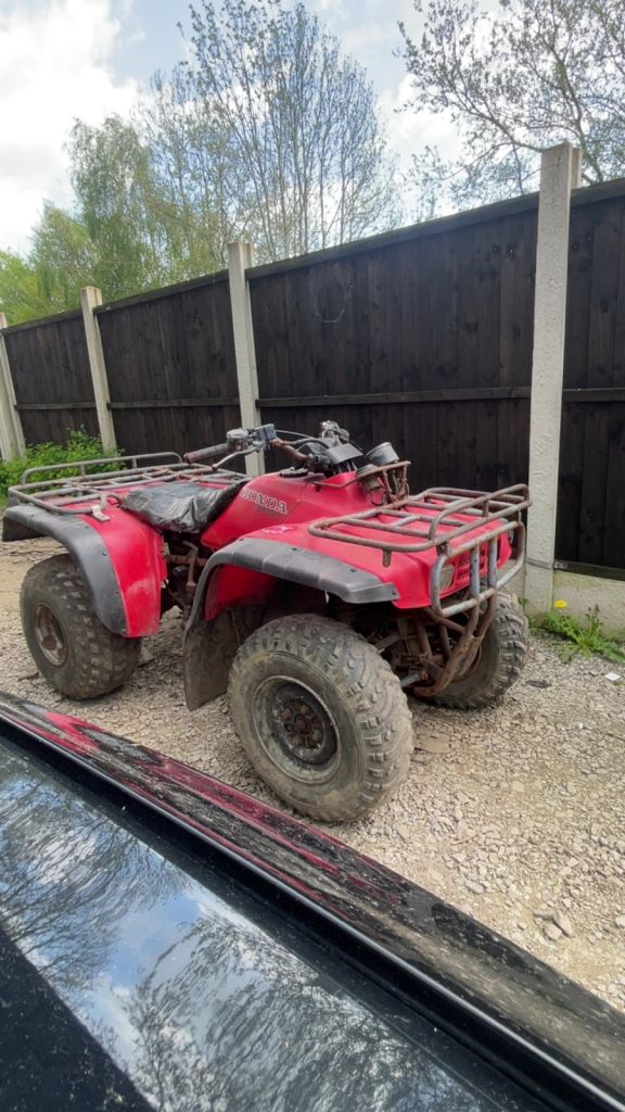 Honda big red fourtrax farm quad 300 like trx 350. 400 grizzly 450 Yamaha 420. 500
