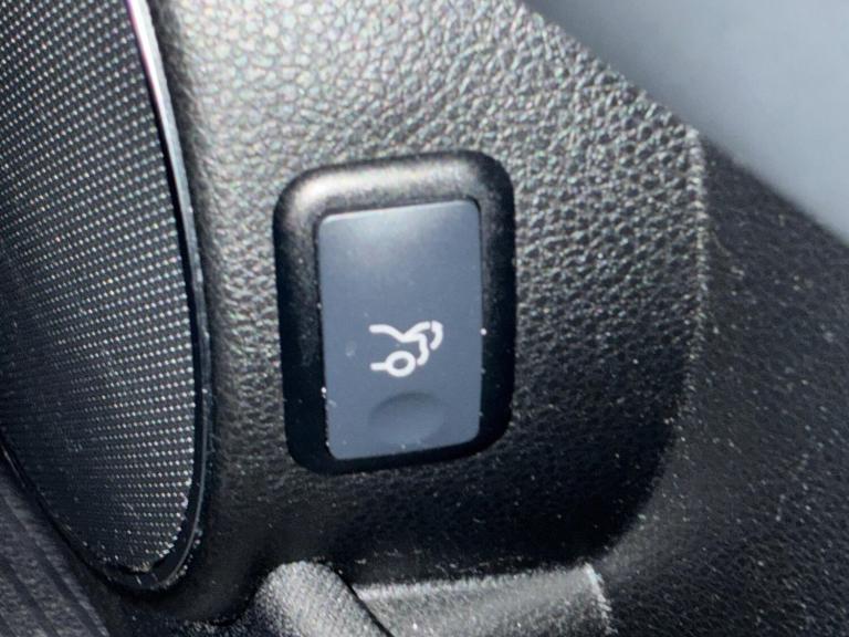 2013 Mercedes-Benz C Class C63 4dr Auto SALOON PETROL Automatic