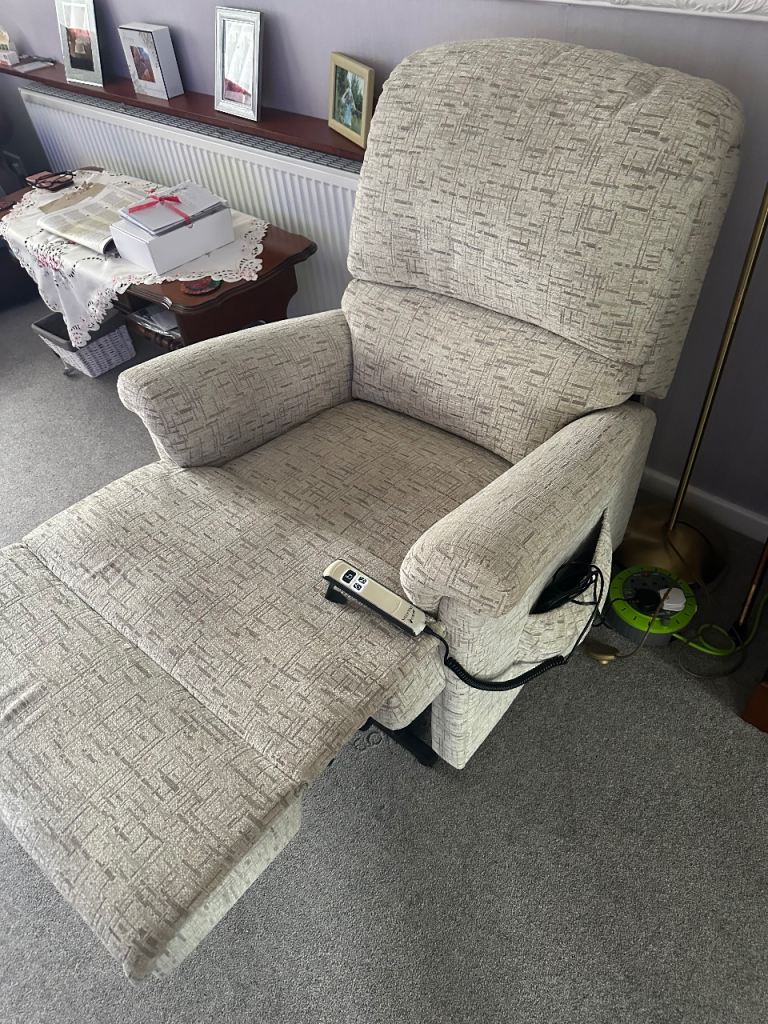 Sherborne Rise & Recline Chair