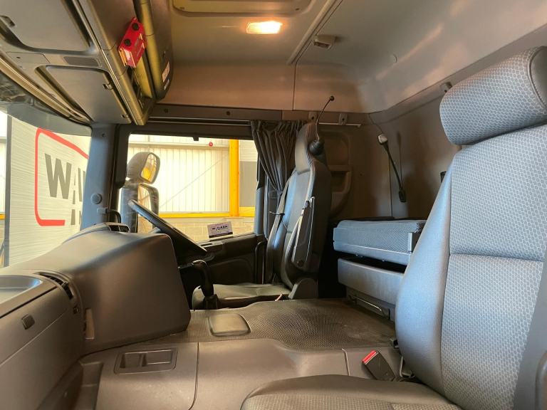 SCANIA P250 *EURO 6* 18 TONNE 4X2 CURTAINSIDER - 2016 - WP65 YAD