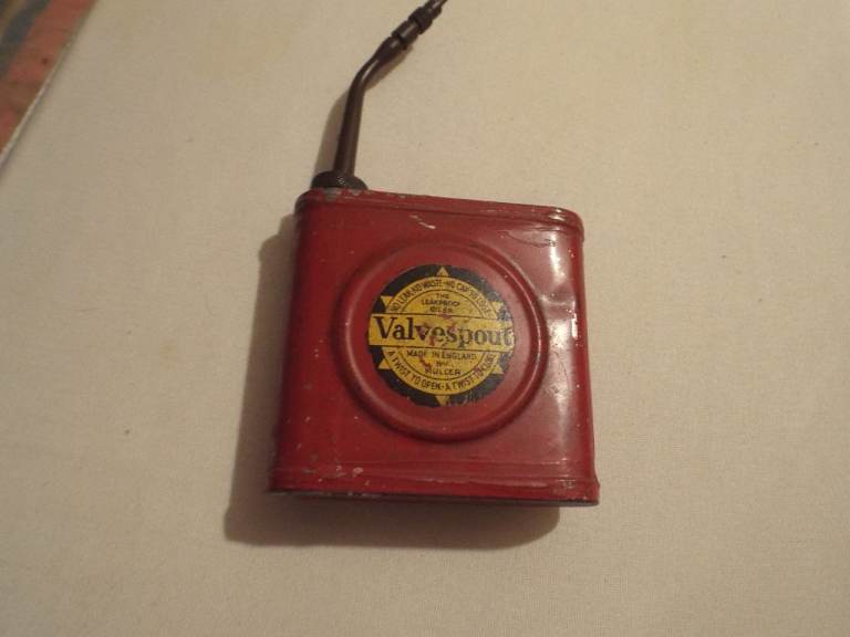 Vintage ValveSpout Oiler Can – Red Metal, Fair Condition