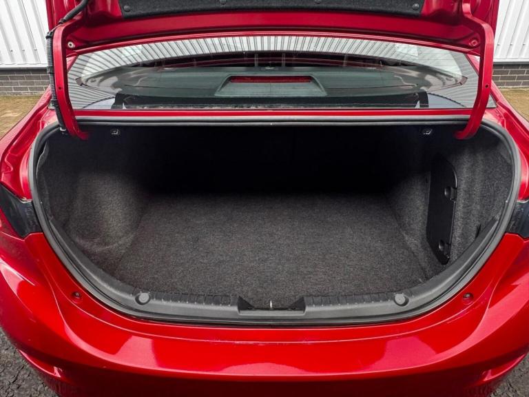 MAZDA MAZDA3 2.2 SKYACTIV-D SE Nav Fastback Euro 6 (s/s) 4dr 2015