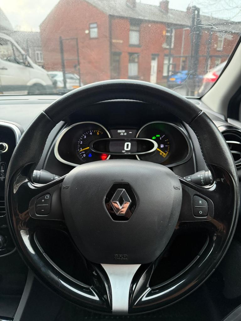 2015 Renault Clio 1.5 dCi 90 Dynamique Nav 5dr HATCHBACK DIESEL Manual