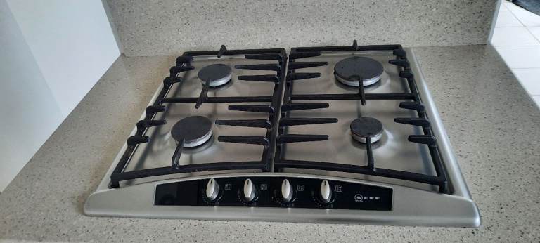 Neff Stainless Steel Gas Hob 4 burner including cooker hood