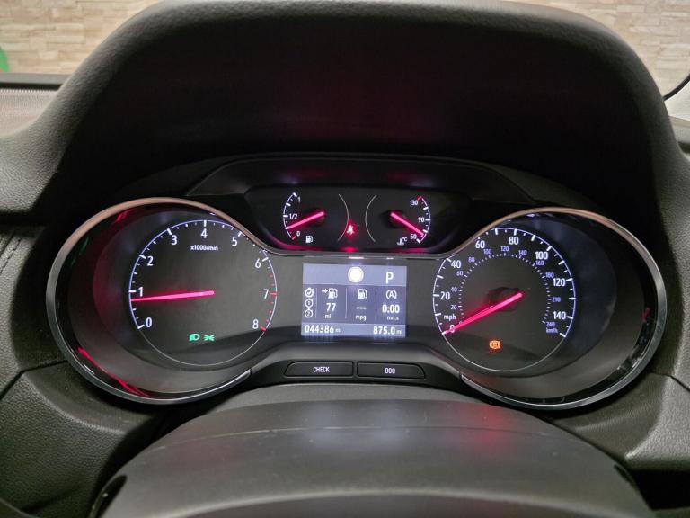 VAUXHALL GRANDLAND X 1.2 Turbo Tech Line Nav Red Auto WARRANTY 12 MONTHS MOT