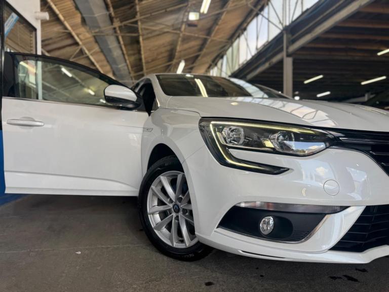 2018 Renault Megane 1.2 TCe Dynamique Nav Euro 6 (s/s) 5dr HATCHBACK Petrol Manual