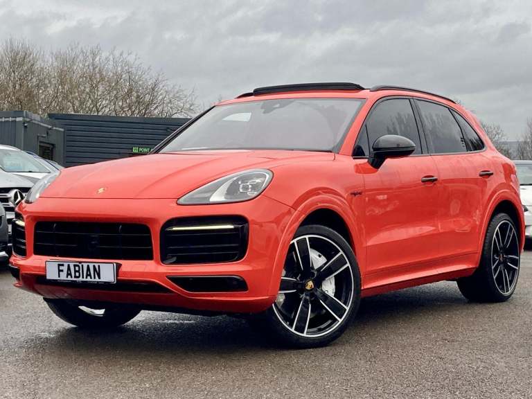 2020 Porsche Cayenne 3.0 V6 E-Hybrid 14.1kWh TiptronicS 4WD *£22,000 Of Options*