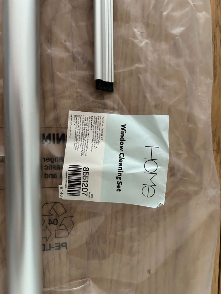 HOME Window Cleaning Set with Telescopic Pole – New