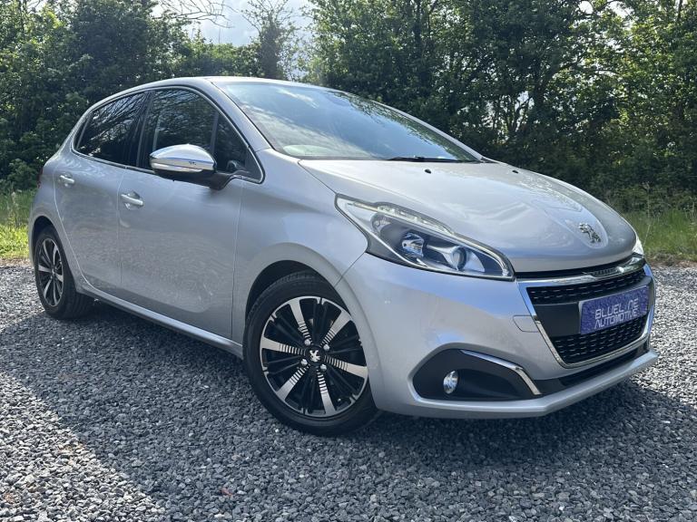PEUGEOT 208 1.2 PureTech Allure Premium 2018