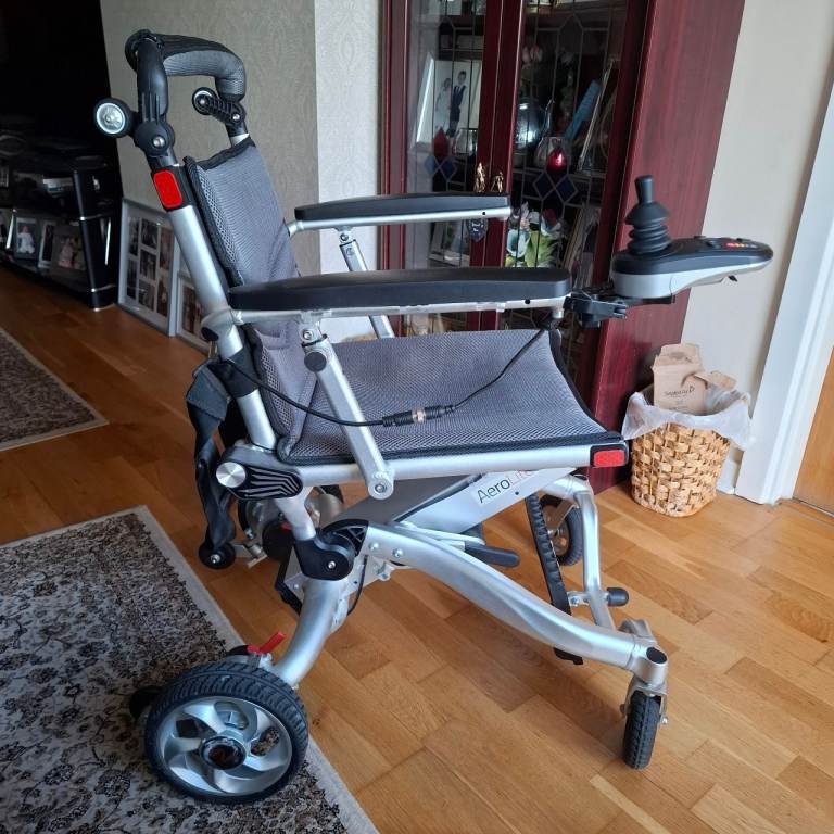 Aerolite - FOLDING POWERCHAIR WHEEL CHAIR - Very Good condition