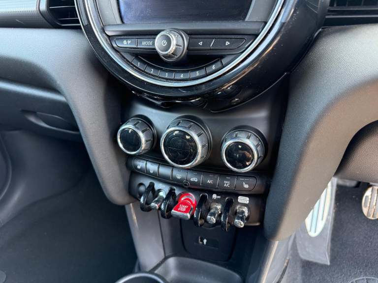 2021 70 REG MINI COOPER SPORT 1.5 DAMAGED REPAIRABLE SALVAGE