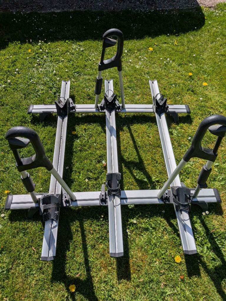 The Prorack Whisbar with 3 Atera Giro Cycle Bike Carrier Roof Rack will fit any car with roof rails