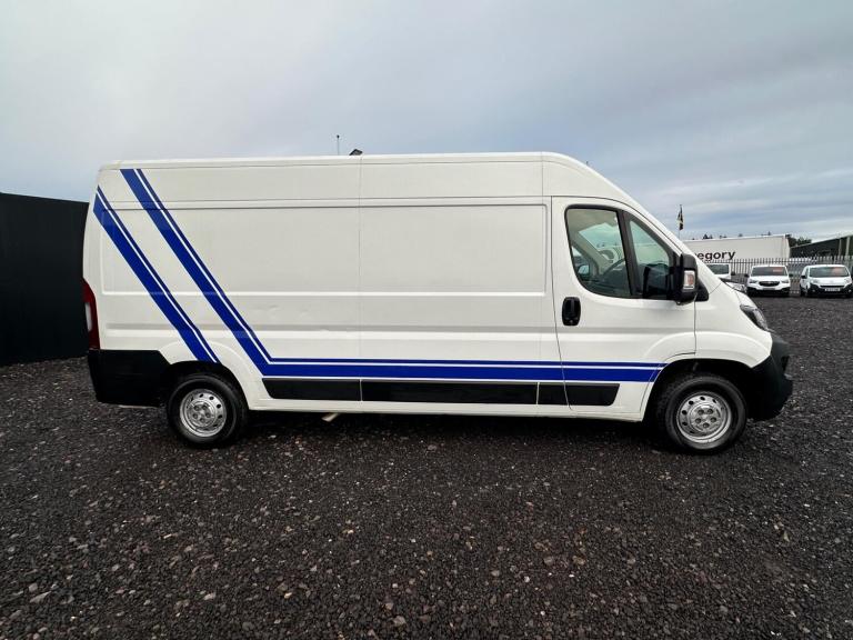 2018 Peugeot Boxer 2.0 BlueHDi H2 Professional Van 130ps PANEL VAN DIESEL Manual