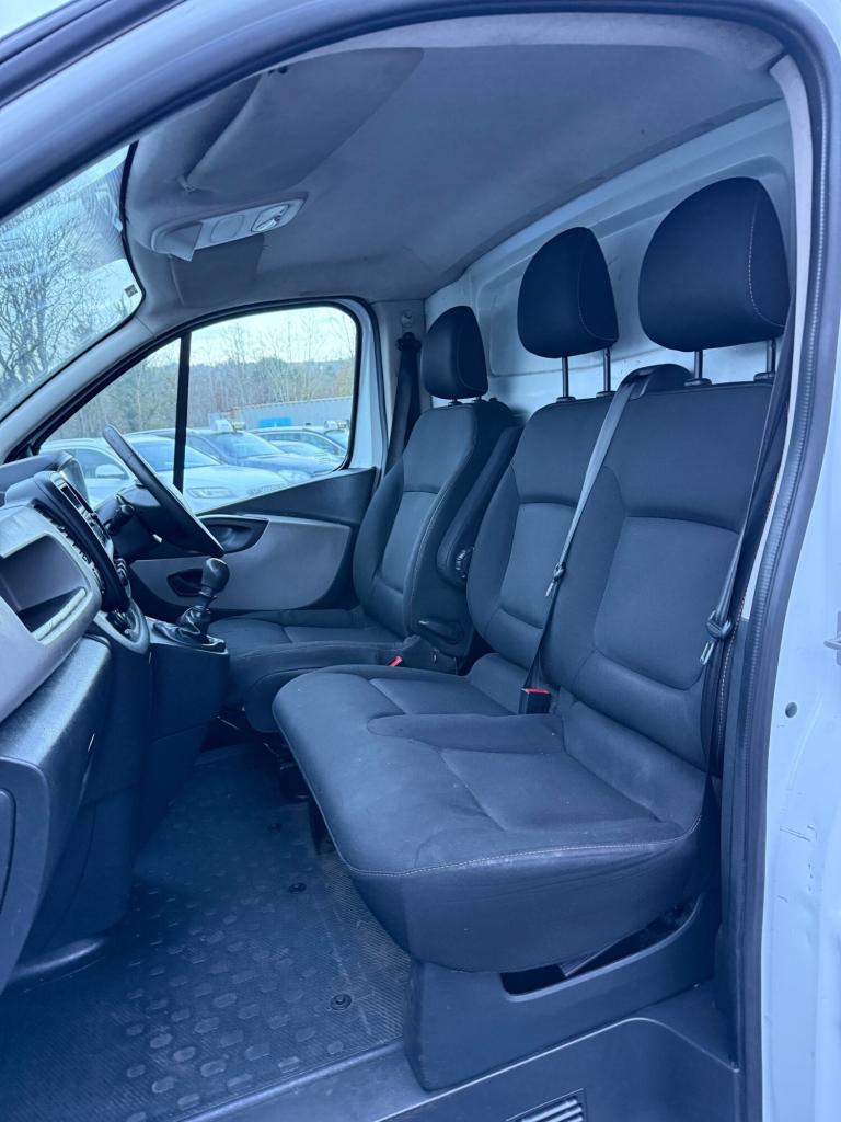 2019 Renault Trafic SL27 dCi 120 Business Van, Euro 6 , No VAT PANEL VAN Diesel Manual