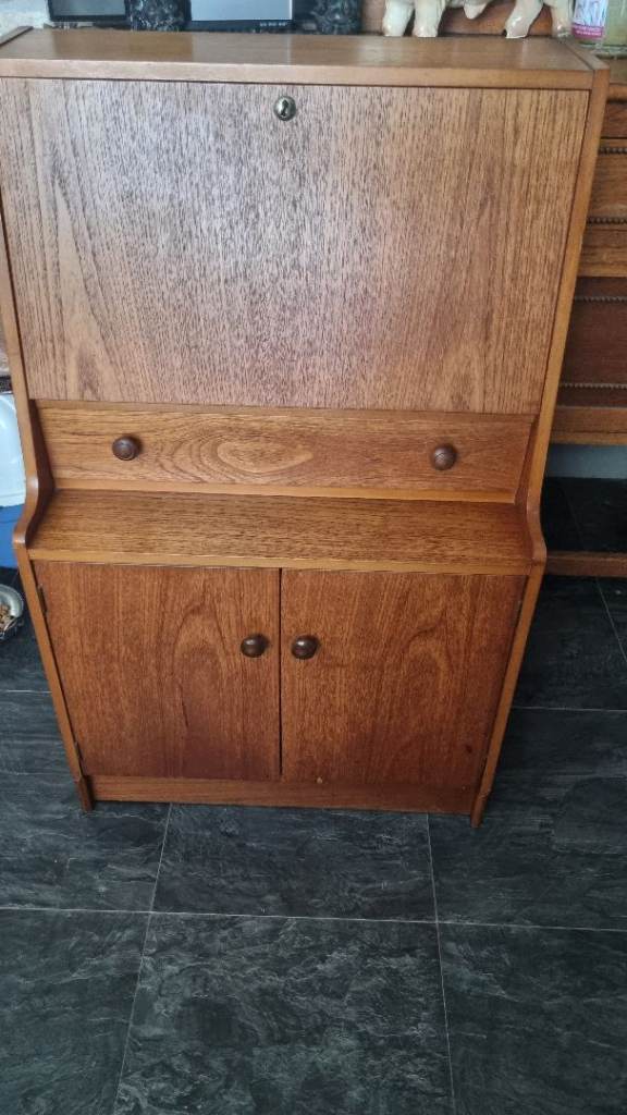 Remploy Teak small Bureau/Desk with Shelving – Good Condition