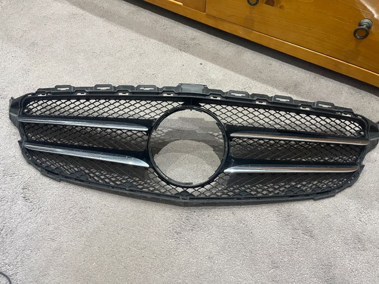 A2058800183 Used Mercedes Benz Front Grill