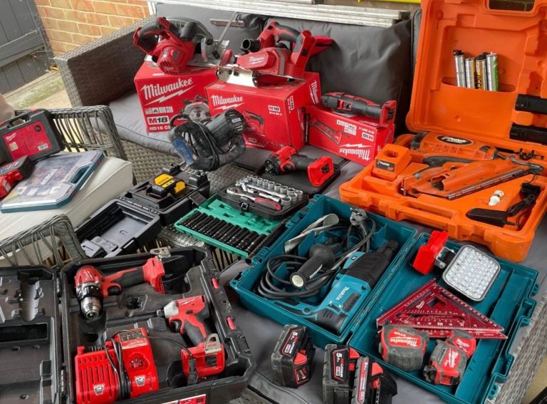 image for MILWAUKEE COMPLETE TOOL SET