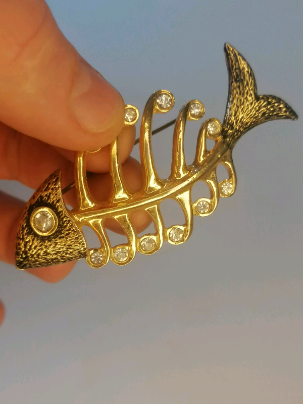 Vintage fish brooch. Fisherman brooch. 