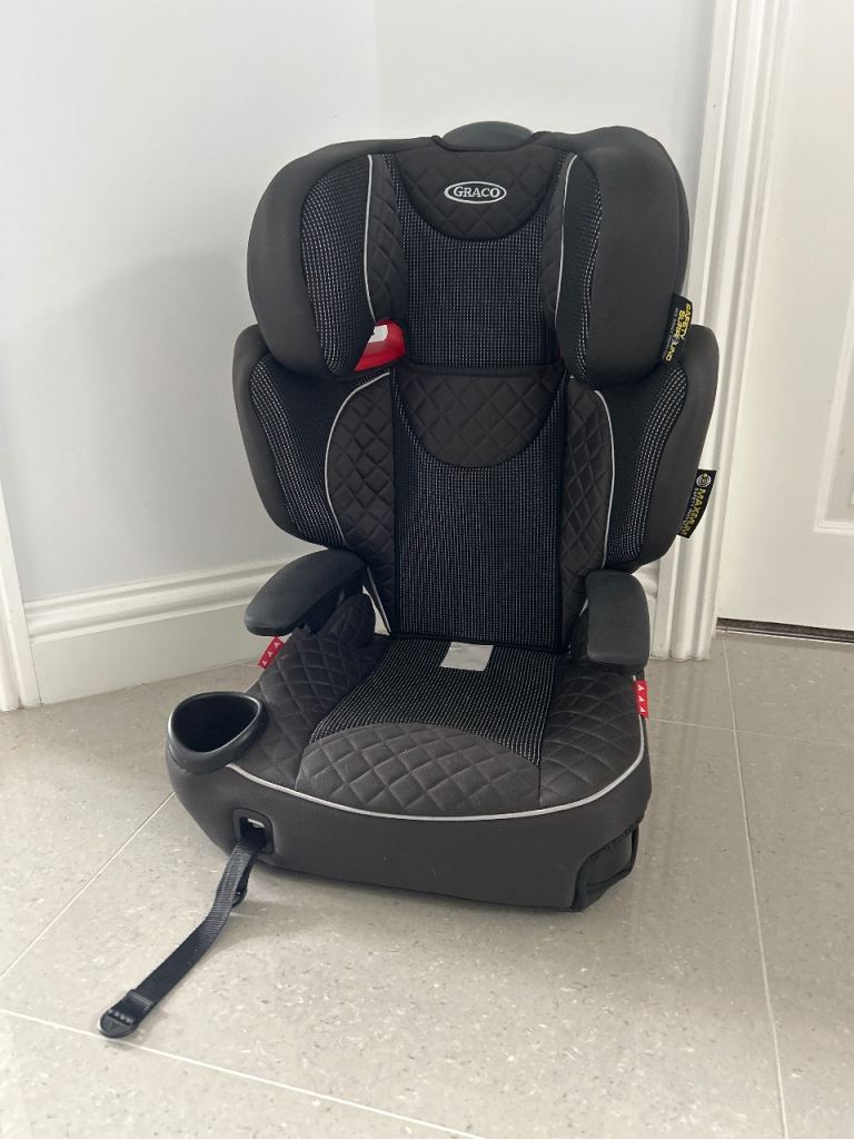 Graco Car Booster Seat with Cup Holder – Good Condition