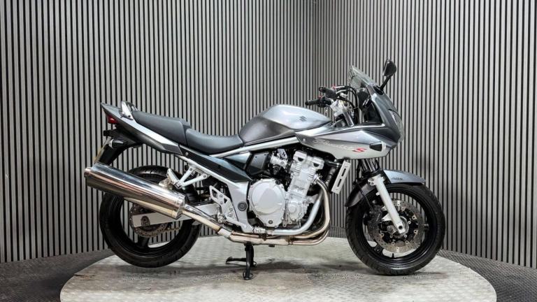 Suzuki Bandit GSF 650 2009 ONLY 13K NEW MOT JUST SERVICED A2 650CC