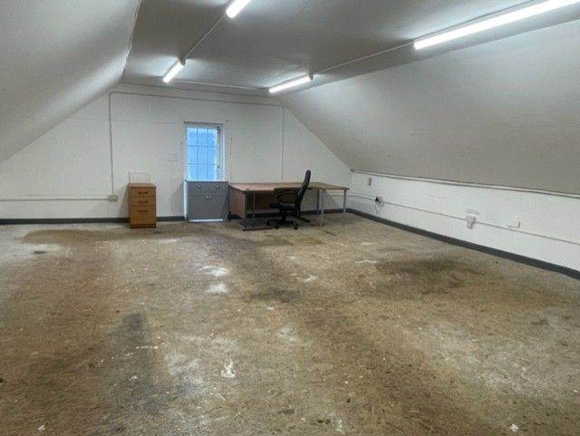 Fantastic work storage space Office/ Workshop L@@K workspace studio TO Let Bathgate 