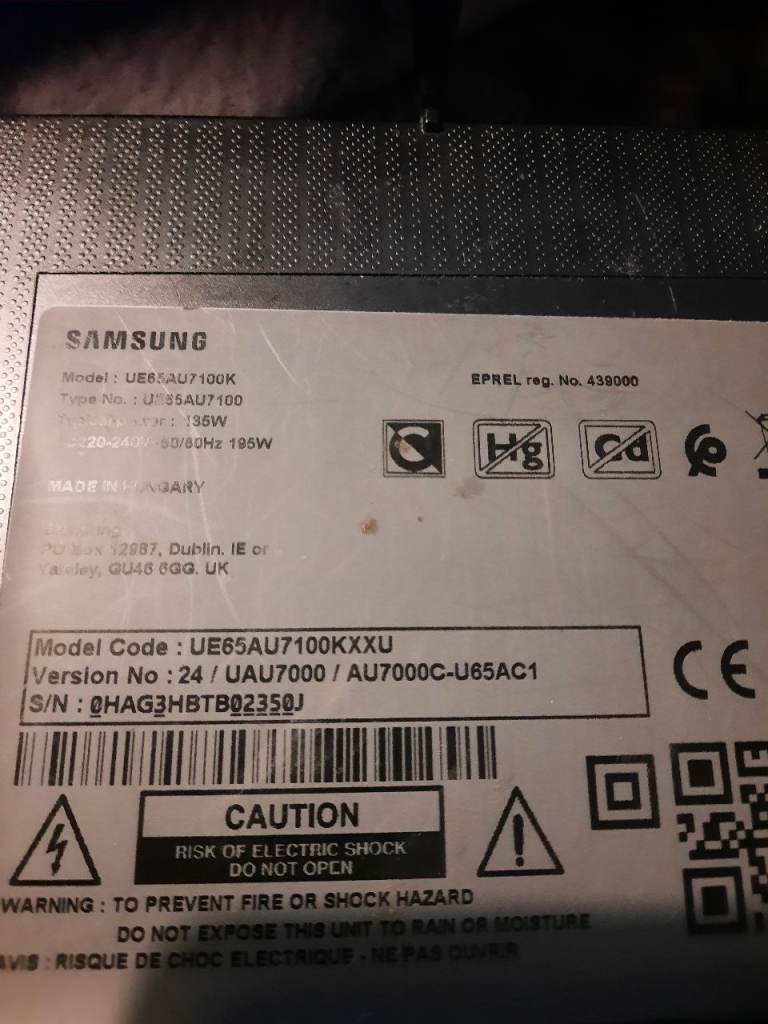 Samsung 65-inch Smart TV. SPARES OR REPAIRS.