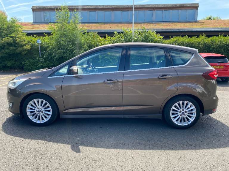 FORD C-MAX  1.0t TITANIUM  6 SPEED  2015  IN VGC  NEW BELTS NEW SERVICE NEW MOT WARRANTY GIVEN