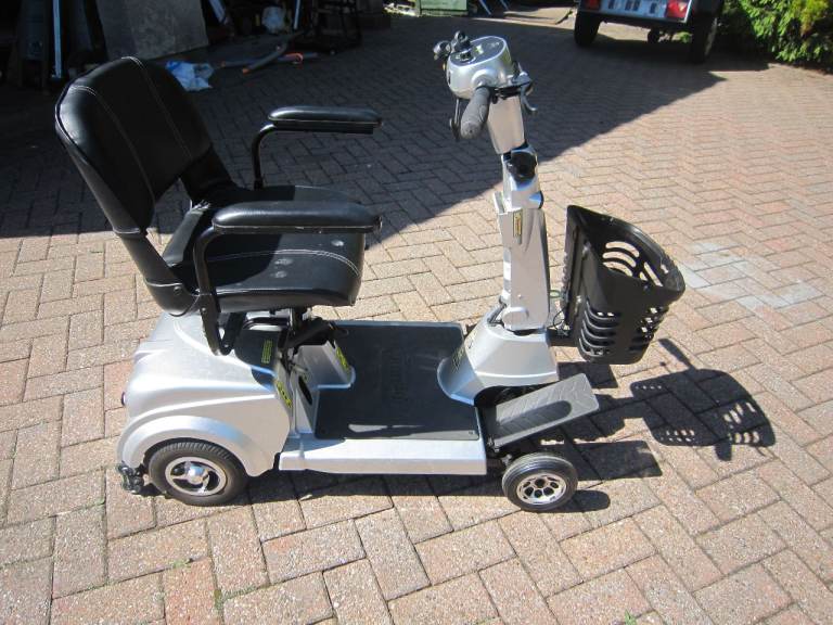 Quingo ultra mobility scooter,Quingo ramps,Erde 122 flatbed trailer,Jockey wheel