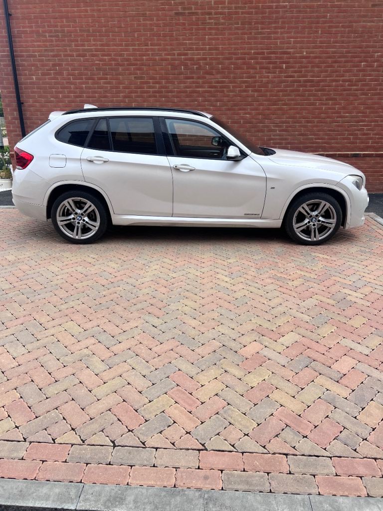BMW X 1 M-SPORT X- DRIVE 118d 6 SPEED MANUAL PEARL WHITE BOGNOR REGIS  