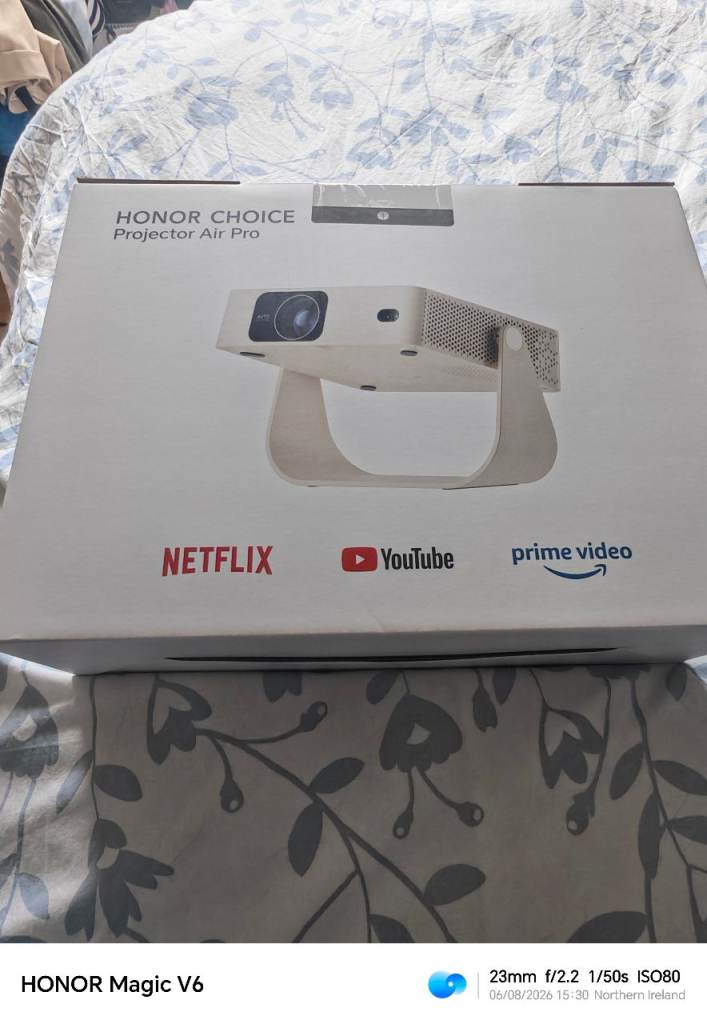Honor choice projector air pro