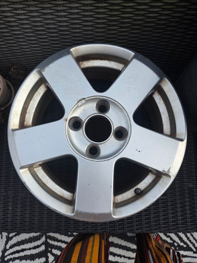 Ford fiesta alloys 
