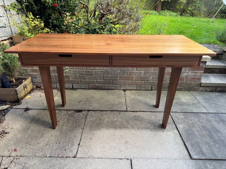 Walnut veneer drawer desk