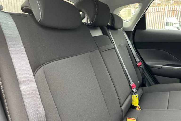 2024 Hyundai KONA 48.4kWh Advance SUV 5dr Electric Auto (156 ps) SUV Electric Automatic