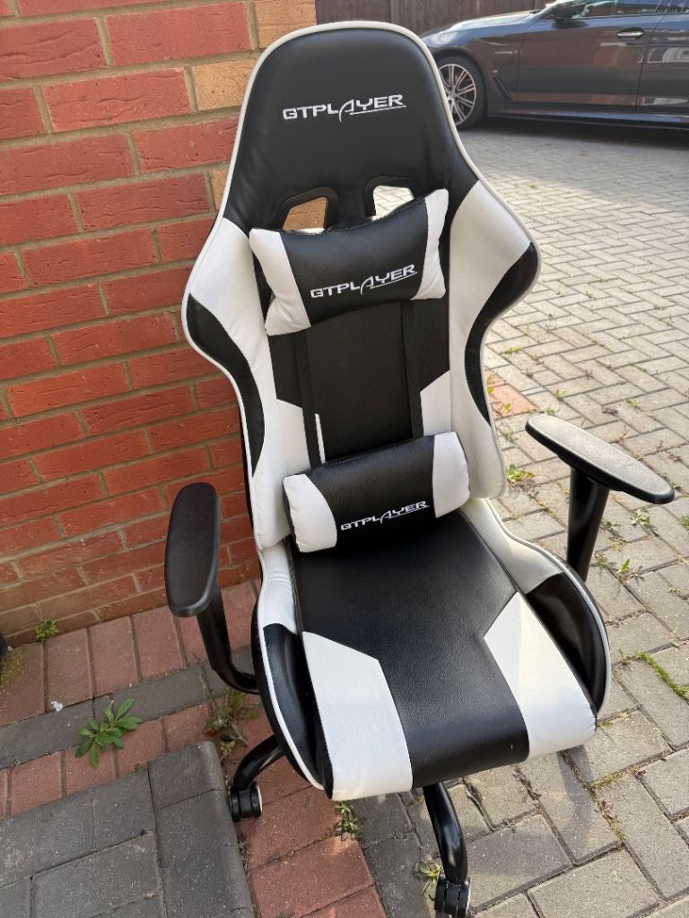 GTPLAYER Gaming Chair - Black and White, Good Condition