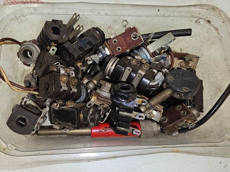 Tub of old Electrical Items / Components