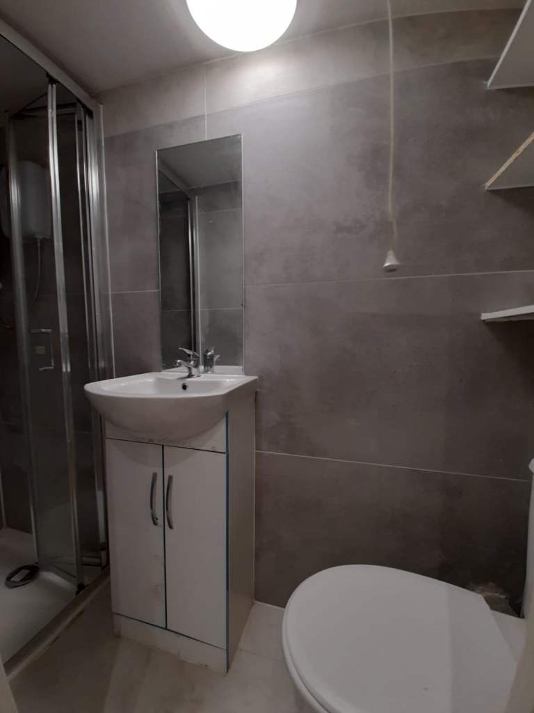 DSS 1BED GR FL FLAT+PRIV GARDEN OK SINGLE PARENT&CHILD 10 MIN WHITTON B.R. THEN 30 MIN WATERLOO