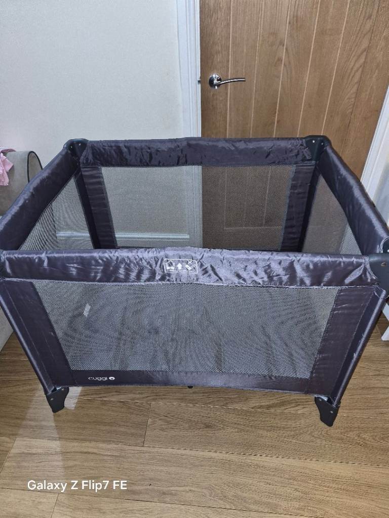 Cuggl Grey Travel Cot 
