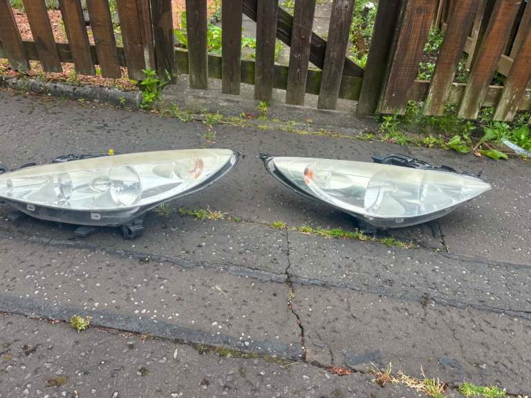 headlight peugeot 207
