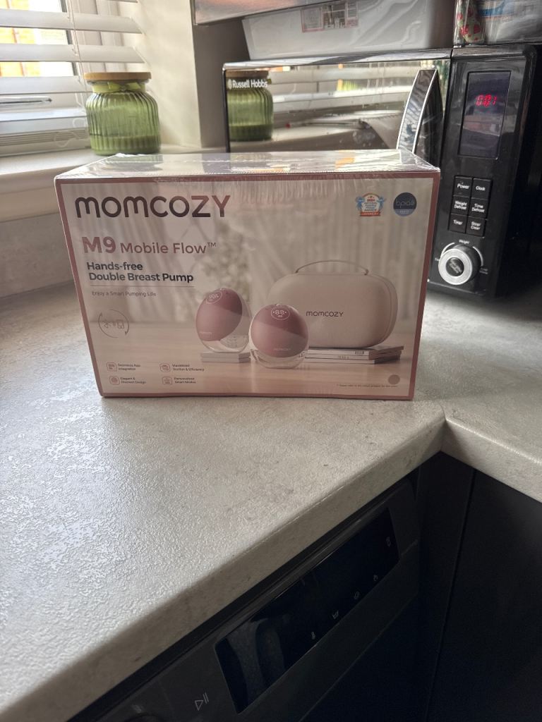 SEALED Brand new Momcozy M9 pumps