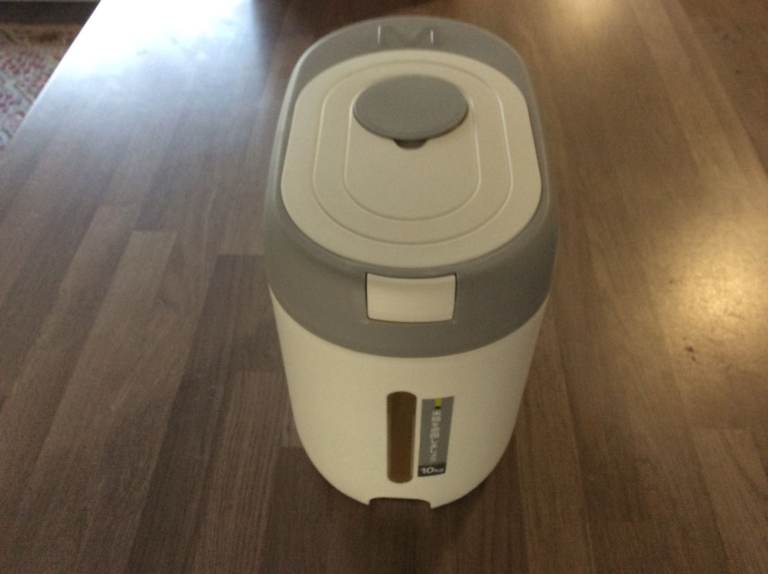 Brand New Moisture Proof Food Storage Container