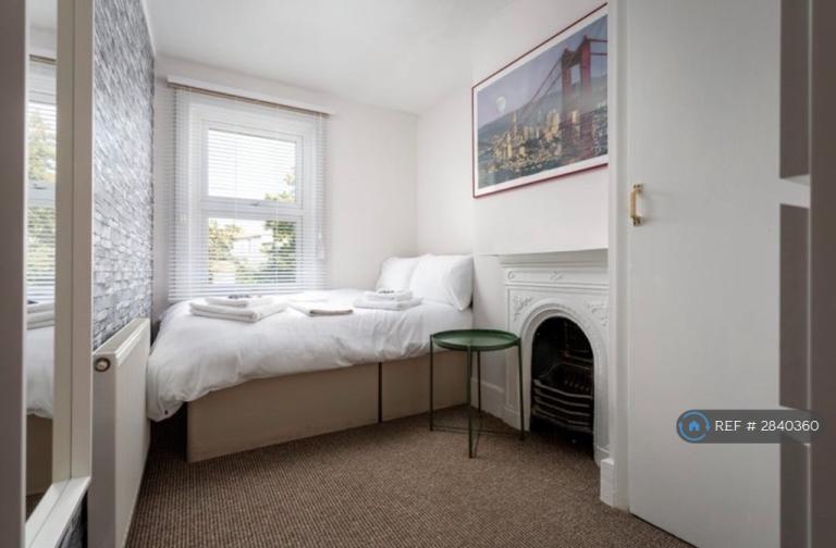 4 bedroom house in Market St, Cheltenham, GL50 (4 bed) (#2840360)