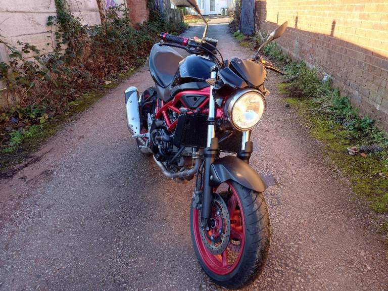 Suzuki, SV, 2018, 645 (cc)