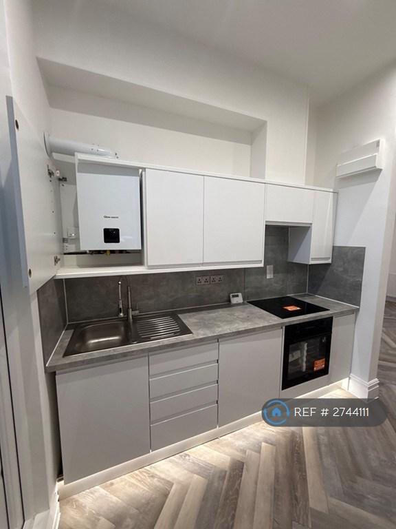 2 bedroom flat in Ashton Lea, Torquay, TQ1 (2 bed) (#2744111)