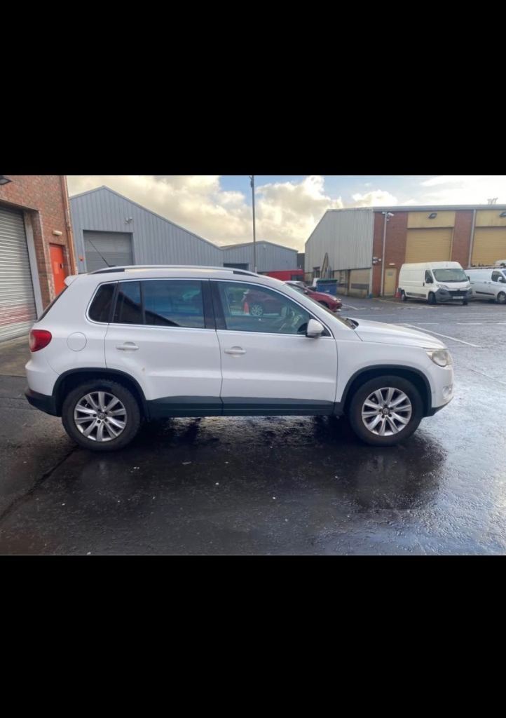 Volkswagen, TIGUAN, Estate, 2011, Manual, 1968 (cc), 5 doors