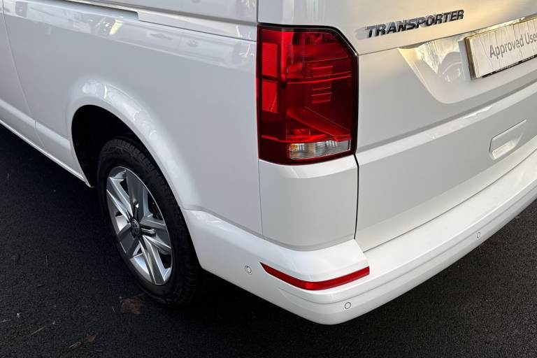 2024 Volkswagen Transporter 2.0 TDI 150 Highline Kombi Van DSG WINDOW VAN DIESEL Automatic