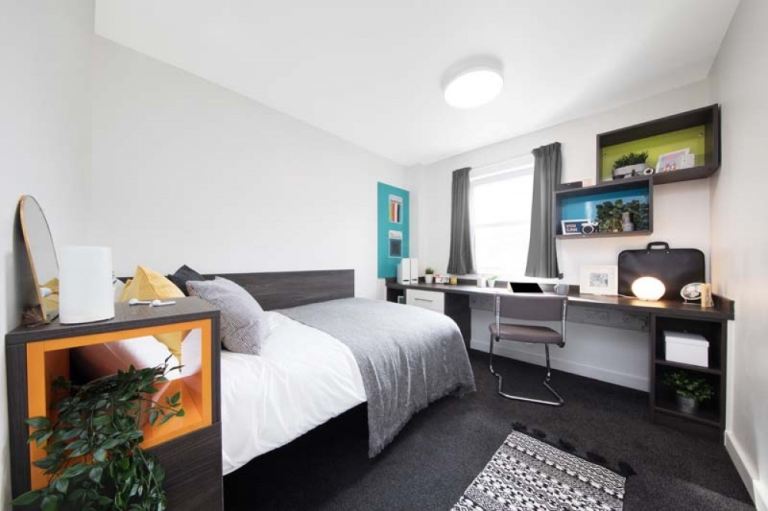 En-suite room in central manchester, Millpoint Unite students M1 2AR