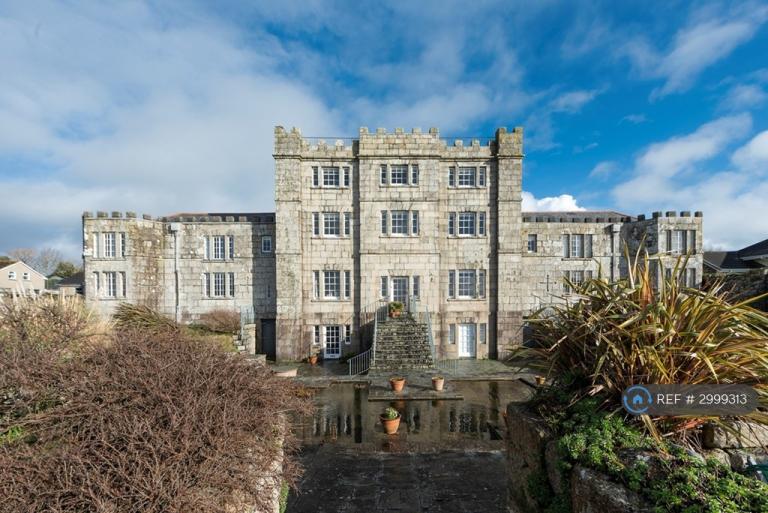 2 bedroom flat in Rosudgeon, Penzance, TR20 (2 bed) (#2999313)