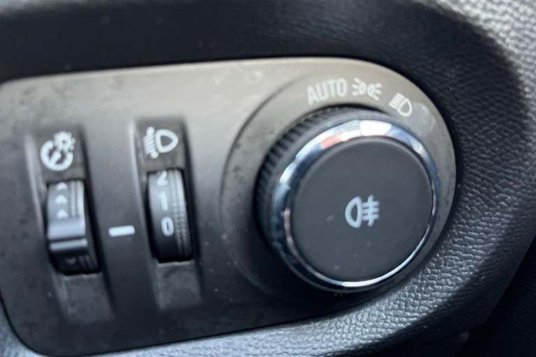 2023 Vauxhall Corsa 1.2 Design 5dr Manual Hatchback Petrol Manual