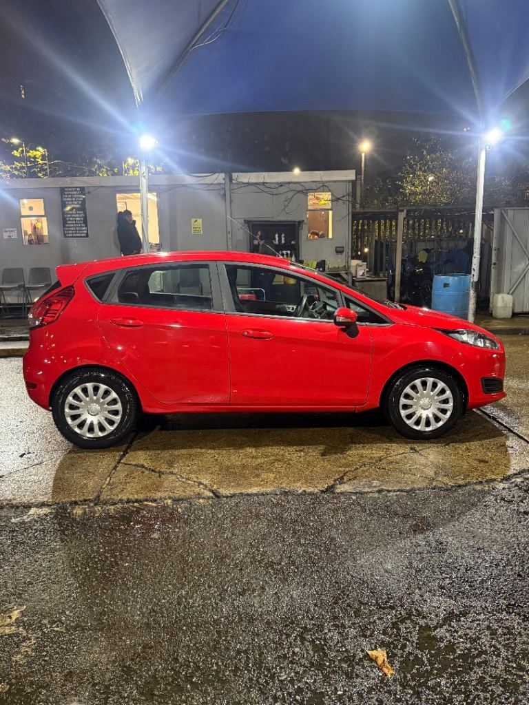 Ford, FIESTA, Hatchback, 2014, Manual, 1241 (cc), 5 doors