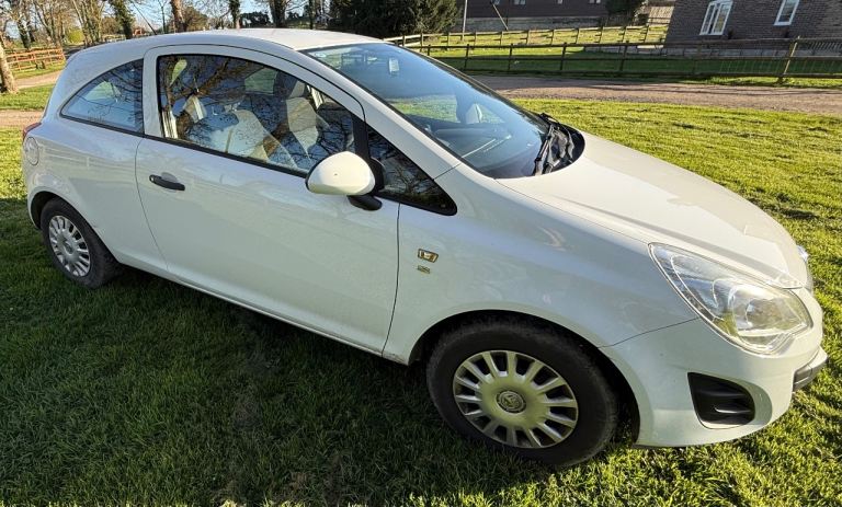 Vauxhall, CORSA, Hatchback, 2012, Manual, 998 (cc), 3 doors